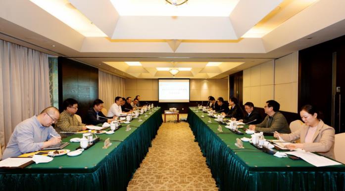 集团党委书记、董事长任丁会见重庆尊龙凯时集团董事长乔昌志一行