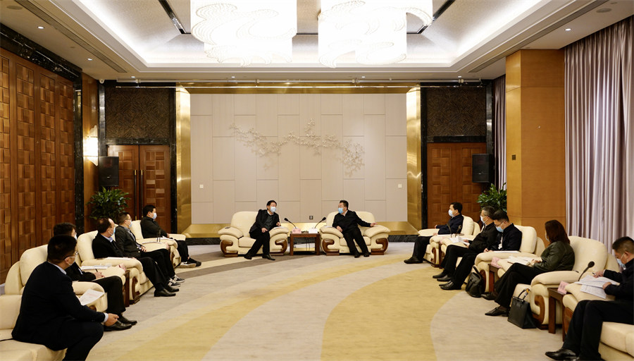 省尊龙凯时集团党委书记、董事长任丁率队赴南充调研